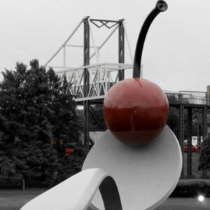 Minneapolis Sculpture Garden. Canon EOS T3i. Minneapolis Sculpture Garden. Canon EOS T3i.