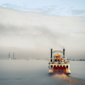 Paddlewheel heading into the Gulf. Canon EOS T3i. Paddlewheel heading into the Gulf. Canon EOS T3i.