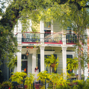 Garden District. Canon EOS T3i. Garden District. Canon EOS T3i.