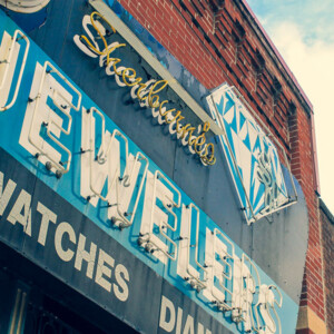 I love signage, landscapes, and the juxtaposition of retro and modern. Stillwater, with it's unique and historic downtown does not disappoint with it's photo opportunities. Photography: Stillwater, MN. I love signage and the juxtaposition of retro and modern. Stillwater, with it's unique and historic downtown does not disappoint with it's photo opportunities.